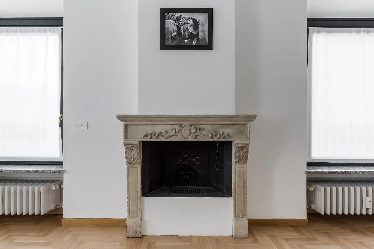 Living Brera, A Unique Experience - Vicolo Fiori Apartment Milan Italy