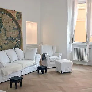  Apartment Piazza Di Spagna - - Family Italy